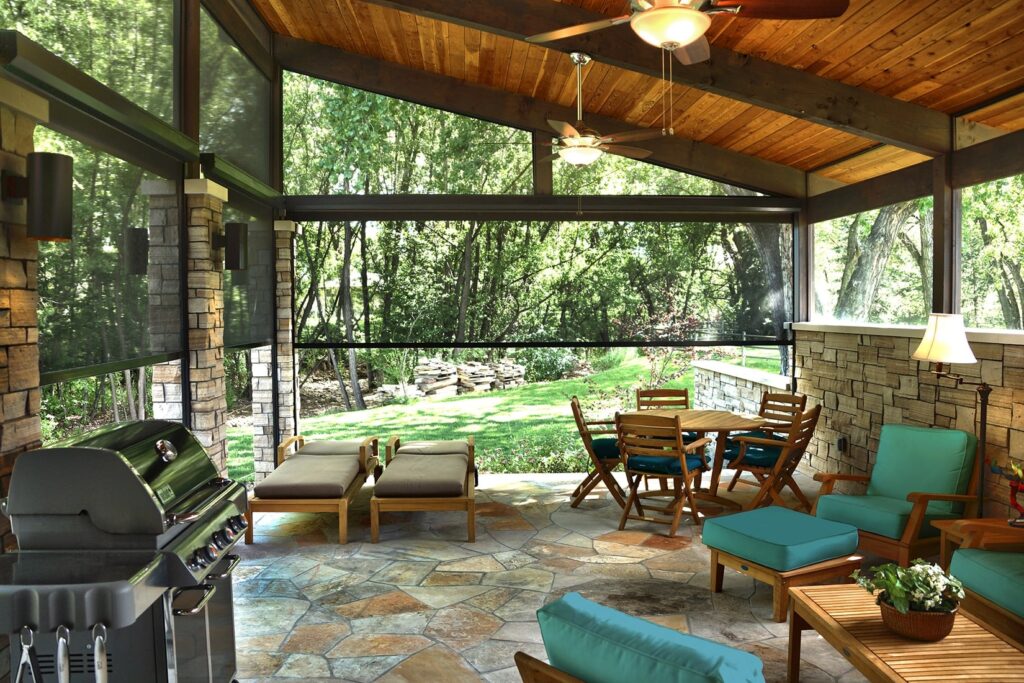 Insolroll Outdoor 2900 Patio Shades