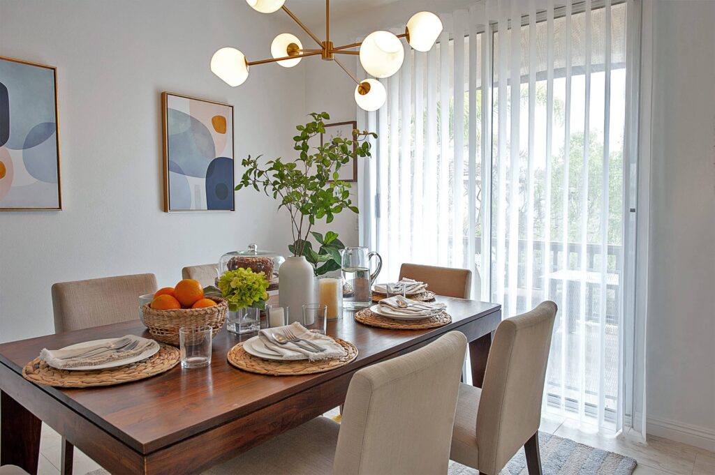 Norman SmartDrape Dining scaled 1 1